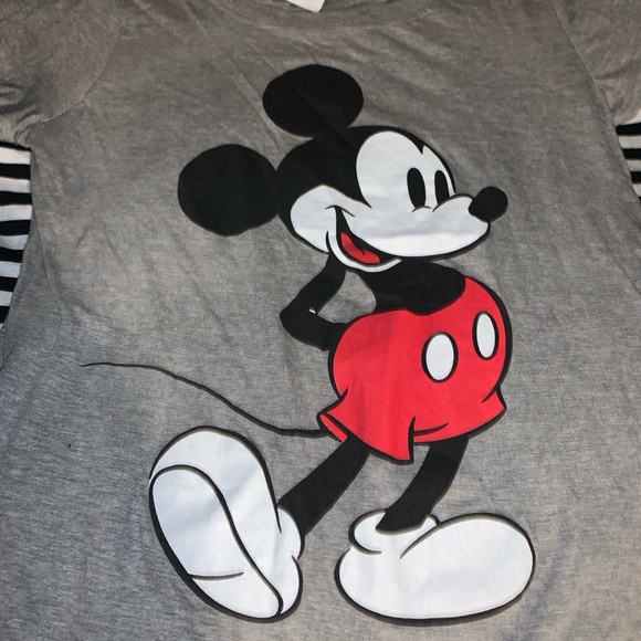 Disney Tops - Mickey Mouse T-shirt
